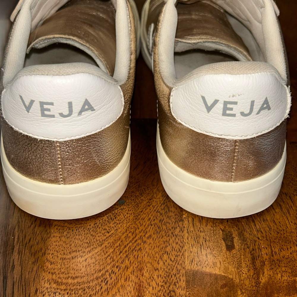 Veja Metallic Rose Gold Velcro Sneakers with White V Logo - Picture 6 of 12